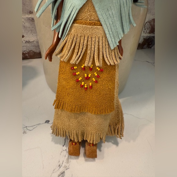 Vintage Native American Doll - Picture 14 of 15